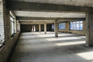 Предлагаем к продаже отдельно стоящее здание площадью 4000 м², по ул. Энгельса д.154, напрямую от собственника._8