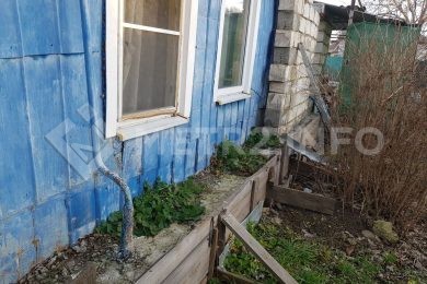 Предлагаем к продаже частный дом площадью 50 м², 30 соток земли в самом центре ст. Советской._6