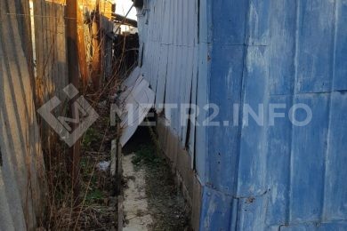 Предлагаем к продаже частный дом площадью 50 м², 30 соток земли в самом центре ст. Советской._7