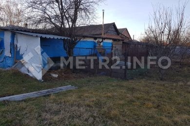 Предлагаем к продаже частный дом площадью 50 м², 30 соток земли в самом центре ст. Советской._3