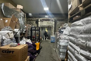 Предлагаем к продаже 2-х этажное отдельно стоящее здание, площадью 1600 м² в г. Армавире по ул. Энгельса, д. 57/3, напрямую от собственника._8