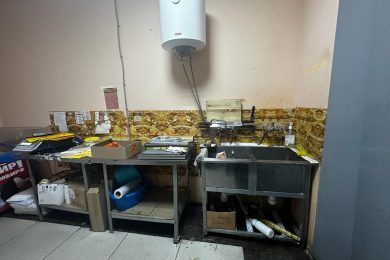 Предлагаем к продаже 2-х этажное отдельно стоящее здание, площадью 1600 м² в г. Армавире по ул. Энгельса, д. 57/3, напрямую от собственника._12