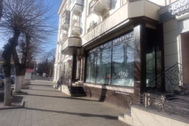 Предлагаем к аренде торговое помещение площадью 60 м², на 1ом этаже по ул. Кирова д.52, напрямую от собственника._1