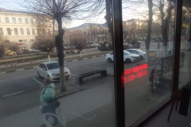 Предлагаем к аренде торговое помещение площадью 60 м², на 1ом этаже по ул. Кирова д.52, напрямую от собственника._6