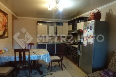 Предлагаем к продаже 2х этажный частный дом площадью 190 м², 10 соток земли в 32 Совхозе._10