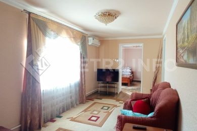 Предлагаем к продаже 2х этажный частный дом площадью 190 м², 10 соток земли в 32 Совхозе._16