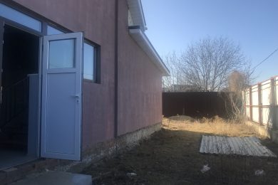 Предлагаем к продаже отдельно стоящее здание площадью 240 м², по ул. Лазурная д.51,53, напрямую от собственника._3