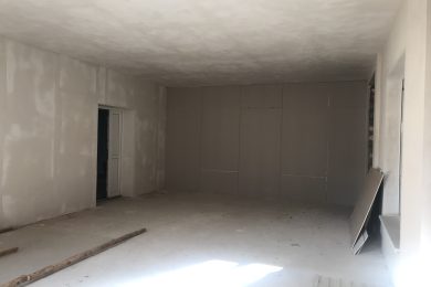 Предлагаем к продаже отдельно стоящее здание площадью 240 м², по ул. Лазурная д.51,53, напрямую от собственника._12