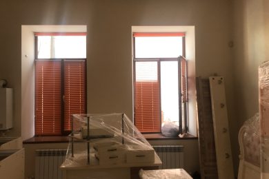 Предлагаем к продаже  офисные помещение, по ул. Свердлова  д. 64, общей площадью  125,4 м², напрямую от собственника._6