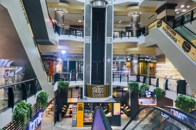 Предлагаем к аренде торговое помещение площадью   600 м² , по ул. М. Жукова, 8, ТЦ «Галерея», напрямую от собственника._4