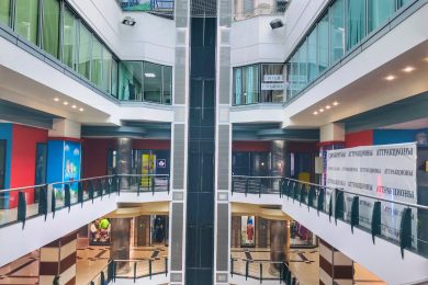 Предлагаем к аренде торговое помещение площадью   600 м² , по ул. М. Жукова, 8, ТЦ «Галерея», напрямую от собственника._6