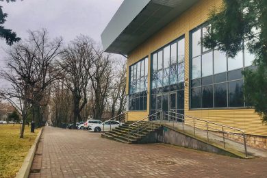 Предлагаем к продаже помещение свободного назначения, площадью 500 м² по бульвару имени генерала А. Ермолова 1 , напрямую от собственника._1