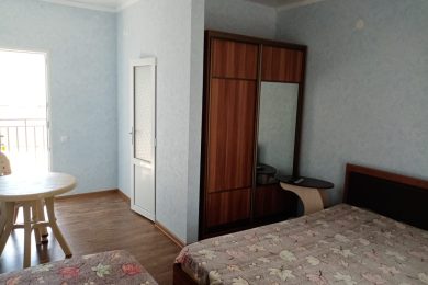 Предлагаем к продаже   двухэтажный гостевой дом в городе Анапа, общей площадью 280 м² , по ул.Магнолии д. 8, напрямую от собственника._14