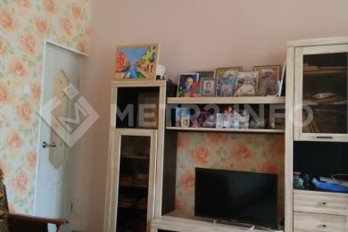 Предлагаем к продаже дом в центре г. Армавира по ул. Степана Разина, площадью 69,2 м², земельный участок 6,3 сотки на 2 хозяина._5