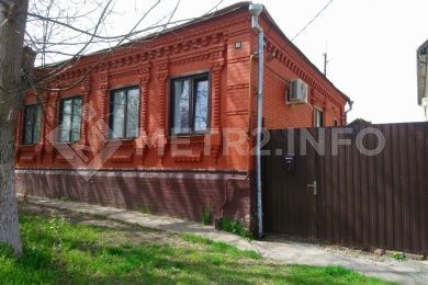Предлагаем к продаже дом в центре г. Армавира по ул. Степана Разина, площадью 69,2 м², земельный участок 6,3 сотки на 2 хозяина._1