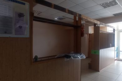 Предлагаем к аренде торговое помещение площадью 40 м² в общем зале с магазином Автозапчастей по ул. Карла маркса, напрямую от собственника._1