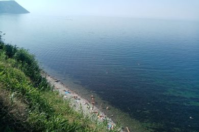 Предлагаем к продаже   двухэтажный гостевой дом в городе Анапа, общей площадью 280 м² , по ул.Магнолии д. 8, напрямую от собственника._25