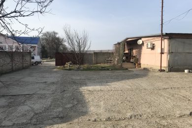 Предлагаем к продаже действующий бизнес комплекс торговых объектов  площадью 380 м² расположен на 12 сот.,в п. Прикубанском по ул.Садовая улица, 19/1, напрямую от собственника._2