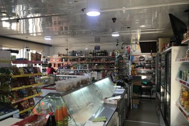 Предлагаем к продаже действующий бизнес комплекс торговых объектов  площадью 380 м² расположен на 12 сот.,в п. Прикубанском по ул.Садовая улица, 19/1, напрямую от собственника._5