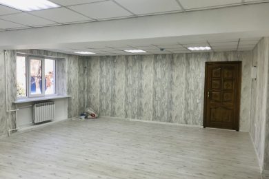 Предлагаем помещение свободного назначения к аренде по улице Халтурина  д. 84, район Центра, общей площадью 70 м², напрямую от собственника._4