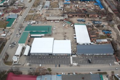 Предлагаем торговые площади  к аренде по у Келермесское шоссе д. 8, общей площадью 3276 м², напрямую от собственника._9