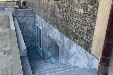 Предлагаем к аренде помещение свободного назначения в цокольном этаже,общей площадью 388 м², по ул. Халтурина 89, напрямую от Собственника._3