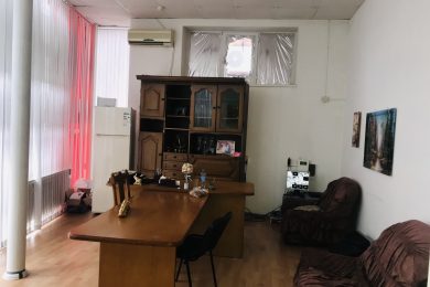 Предлагаем  к аренде помещение свободного назначения в цокольном  этаже, площадью 996 м², по ул. Ефремова д.190, напрямую от собственника._13