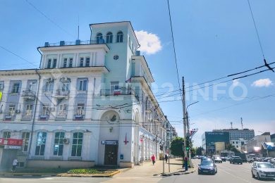 Предлагаем к аренде офисные помещения в центре г. Армавира гостинице Северной, площадью от 15 м², по ул.Мира 47 напрямую от собственника._0