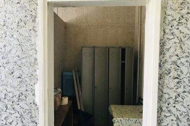 Предлагаем к аренде офисное помещение в центре города Армавира в гостинице Северной, площадью  30 м², по ул.Мира 47 напрямую от Собственника._3