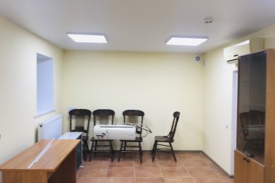 Предлагаем к аренде офисные помещения в цокольном этаже, районе детской поликлиники № 2, площадью  20 м², по ул. Энгельса д. 14, напрямую от собственника._8