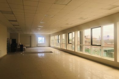 Предлагаем к аренде помещение свободного назначения на втором этаже, общей площадью 200 м², по ул. Тургенева 181 напрямую от Собственника._5