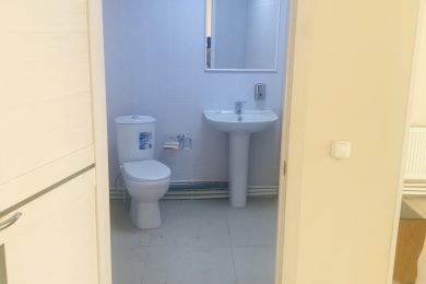 Предлагаем к аренде помещение свободного назначения на втором этаже, общей площадью 200 м², по ул. Тургенева 181 напрямую от Собственника._6