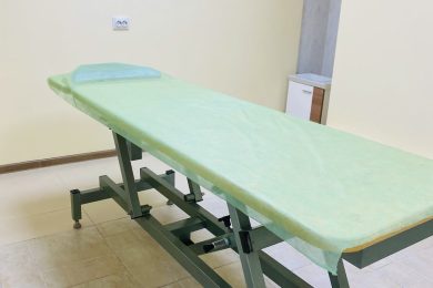 Предлагаем к аренде офисные помещения в цокольном этаже, районе детской поликлиники № 2, площадью  11,6 м², по ул. Энгельса д. 14, напрямую от собственника._8