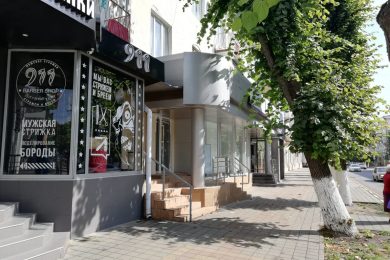 Предлагаем к аренде  помещение свободного назначение, площадью 61,1 м², расположенное на первом этаже, по ул. Ленина 95, напрямую от Собственника._0