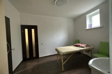 Предлагаем к аренде помещение свободного назначения с офисным расположением кабинетов, районе ЗАГСа, площадью 100 м², по ул. Роза Люксембург д. 14, напрямую от Собственника._7