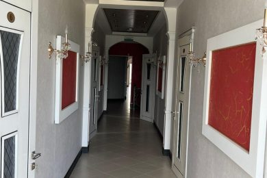 Предлагаем к продаже действующую гостиницу, по адресу г.о. Армавир, Р-217 Кавказ, 165-й километр, общей площадью 970 м², на прямую от Собственника._22