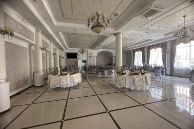 Предлагаем к аренде ресторанный комплекс Курень, расположен г. Краснодар Солнечный Остров ул. Трамвайная д. 2В/1, общей площадью 1500 м² на зем. участок 0,9 Га, напрямую от собственника._8