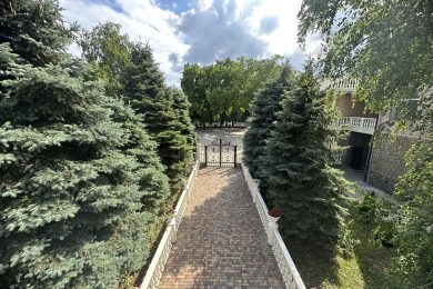 Предлагаем к аренде ресторанный комплекс Курень, расположен г. Краснодар Солнечный Остров ул. Трамвайная д. 2В/1, общей площадью 1500 м² на зем. участок 0,9 Га, напрямую от собственника._23