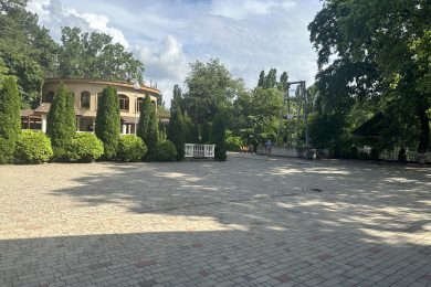 Предлагаем к аренде ресторанный комплекс Курень, расположен г. Краснодар Солнечный Остров ул. Трамвайная д. 2В/1, общей площадью 1500 м² на зем. участок 0,9 Га, напрямую от собственника._27