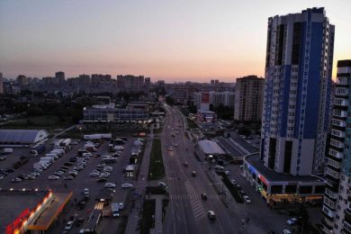 Предлагаем к аренде торговые островки площадью от 6 м² на 2-ом и 3-ем этажах, в ТЦ «Флотилия» общей площадью 9000 м², по ул. 40-летия Победы, 47, напрямую от Собственника._10