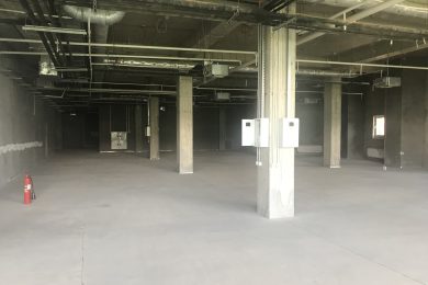 Предлагаем к аренде помещение свободного назначения, по ул. Исаева 1, площадью 4200 м², напрямую от собственника._14