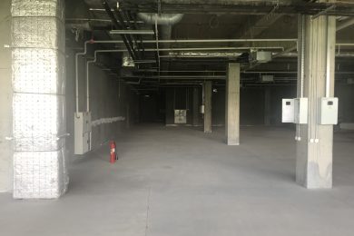 Предлагаем к аренде помещение свободного назначения, по ул. Исаева 1, площадью 4200 м², напрямую от собственника._13