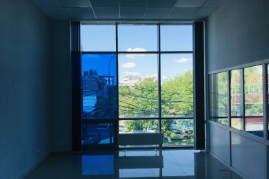 Предлагаем к аренде офисные помещения площадью 450 м² на втором этаже по проспекту Кулакова 15 Б, напрямую от собственника._4