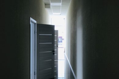 Предлагаем к аренде офисные помещения площадью 450 м² на втором этаже по проспекту Кулакова 15 Б, напрямую от собственника._10