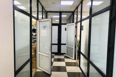 Предлагаем к продаже офисные помещения площадью 250,5 м² на пятом этаже по проспекту Кулакова 15 Б, напрямую от собственника._3