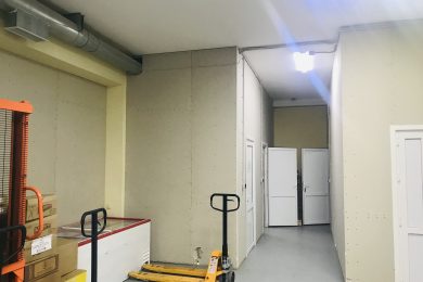 Предлагаем к аренде помещение свободного назначения площадью 715 м², расположенное на первом этаже по ул. Ефремова, напрямую от Собственника._11