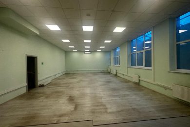 Предлагаем к аренде помещение свободного назначения площадью 450 м² в цокольном этаже по проспекту Кулакова 15 Б, напрямую от собственника._3