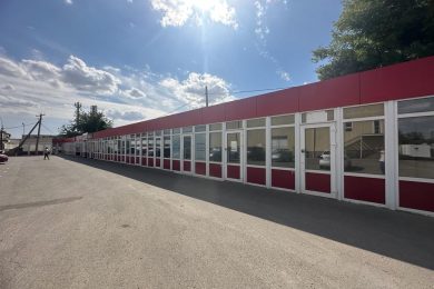 Предлагаем к аренде торговые павильоны площадью от 15 м², на ул. 1 Мая, 397, в Прикубанском микрорайоне (ЖК «Любимово», ЖК «Инсити», ЖК «Губернский») напрямую от собственника._1