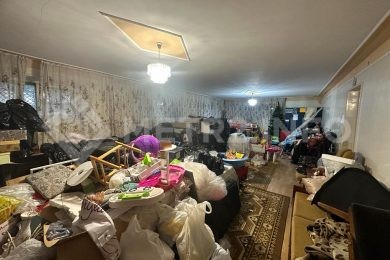 Предлагаем к продаже 3х этажный кирпичный дом в г. Армавир, район дома Офицеров, общая площадь дома 406 м², на земельном участке 823 м²., напрямую от Собственника._25