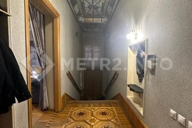 Предлагаем к продаже 3х этажный кирпичный дом в г. Армавир, район дома Офицеров, общая площадь дома 406 м², на земельном участке 823 м²., напрямую от Собственника._12